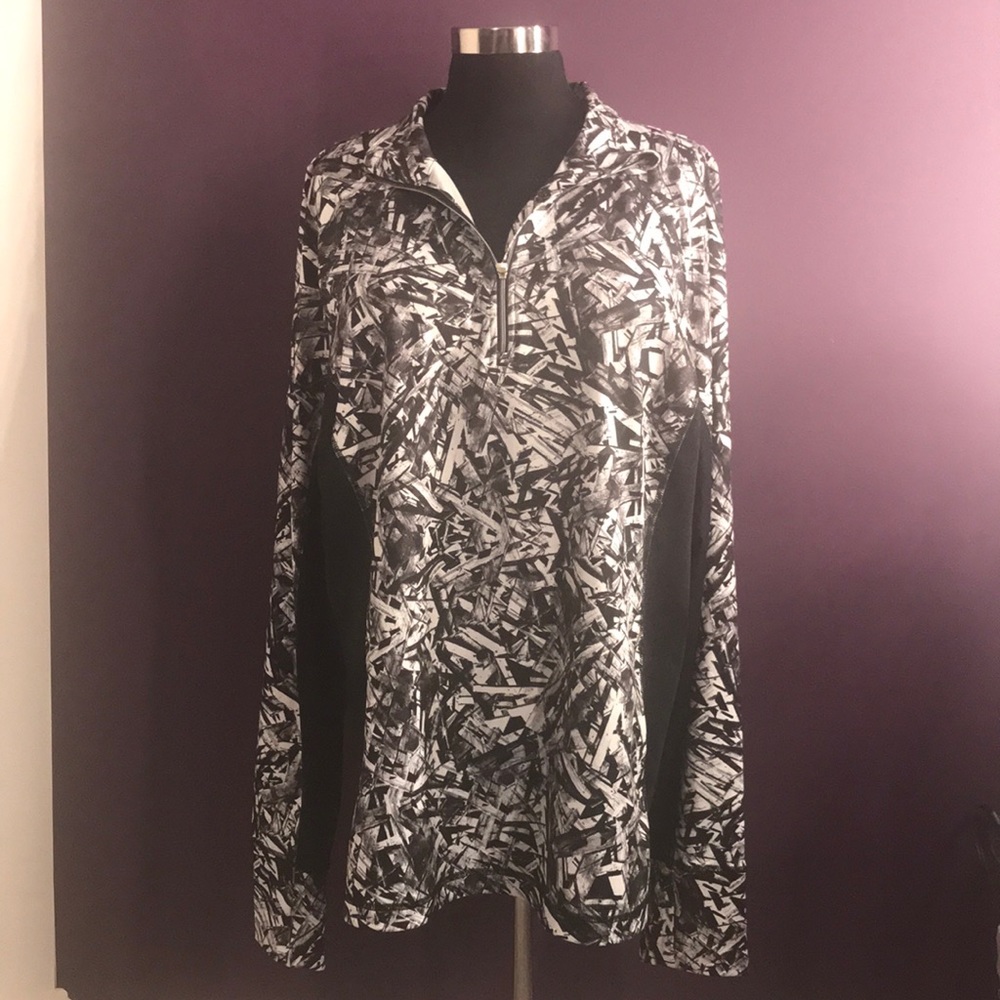 NWOT Tek gear size 2x black and white